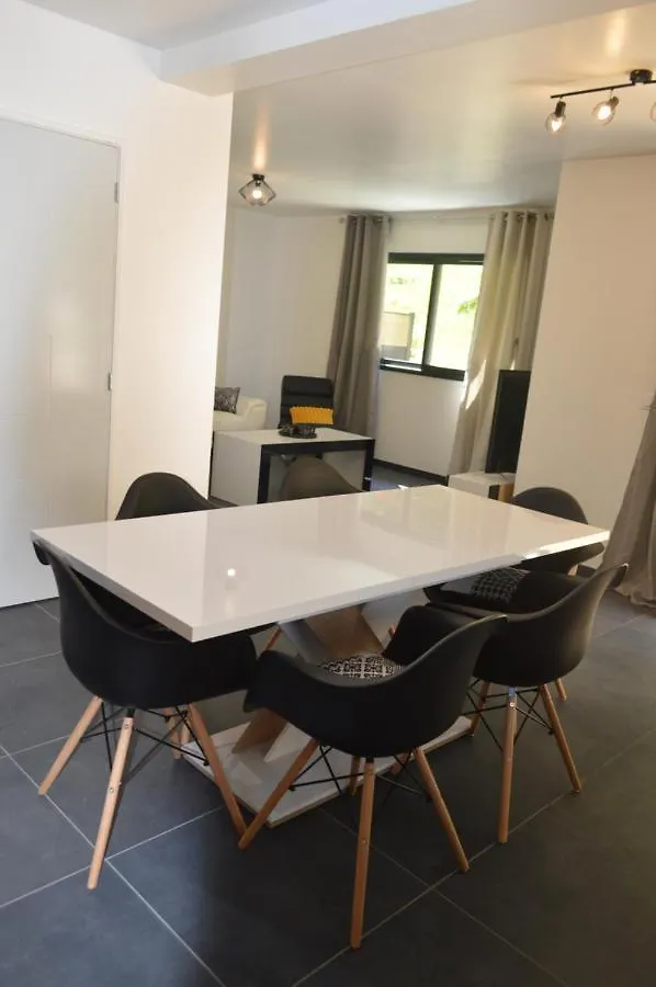 Holiday home Chic Vanilla Home, Maison Moderne Entre Annecy Et Geneve