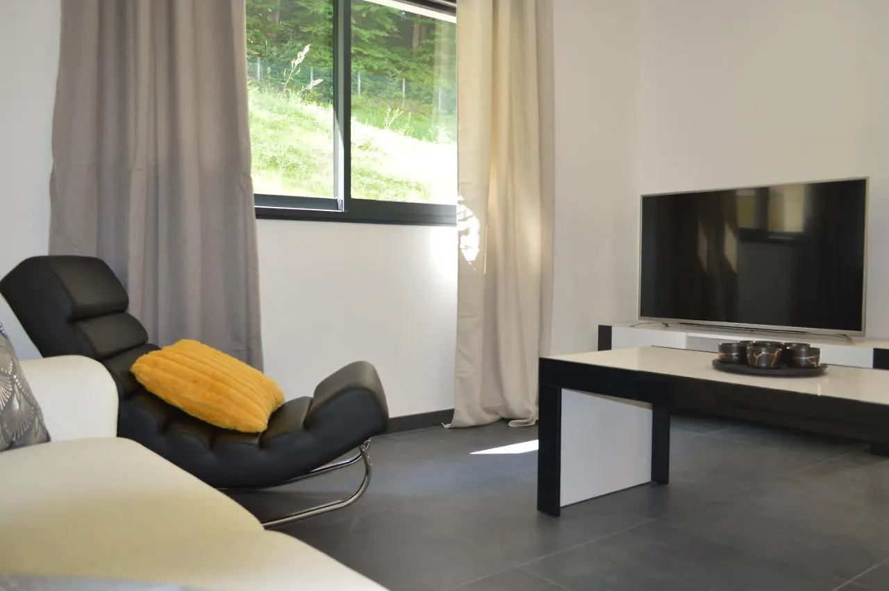 Chic Vanilla Home, Maison Moderne Entre Annecy Et Geneve 0*, Cruseilles France