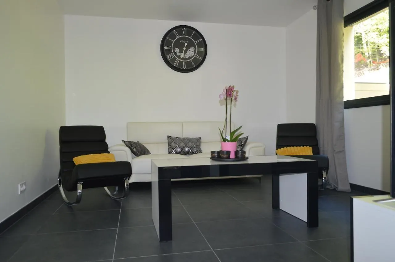 Holiday home Chic Vanilla Home, Maison Moderne Entre Annecy Et Geneve France