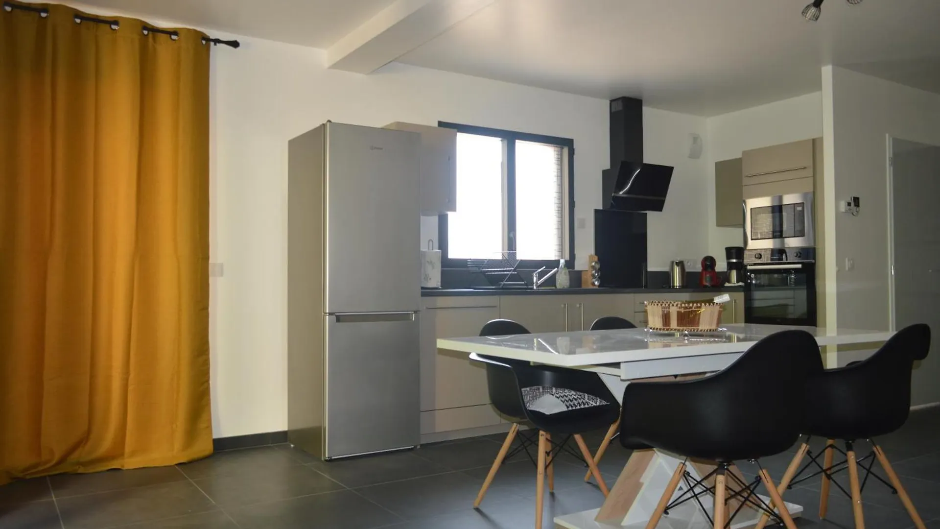 Holiday home Chic Vanilla Home, Maison Moderne Entre Annecy Et Geneve Cruseilles France